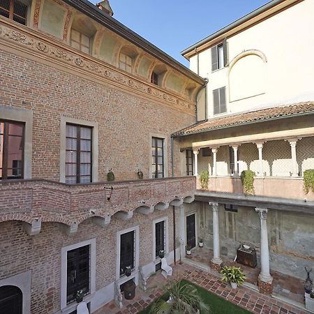 Foresteria Palazzo Guazzoni Zaccaria Cremona Bagian luar foto