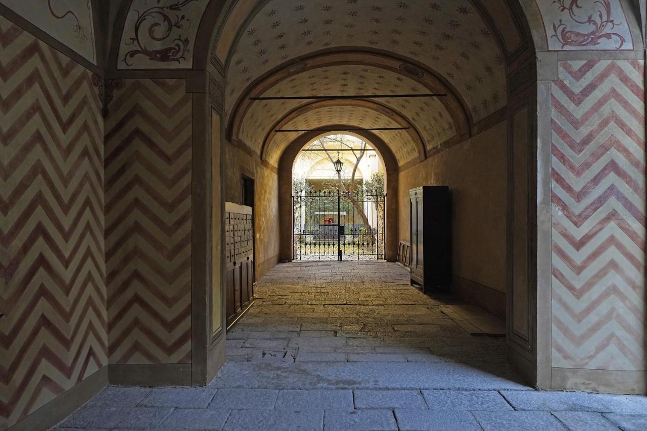 Foresteria Palazzo Guazzoni Zaccaria Cremona Bagian luar foto