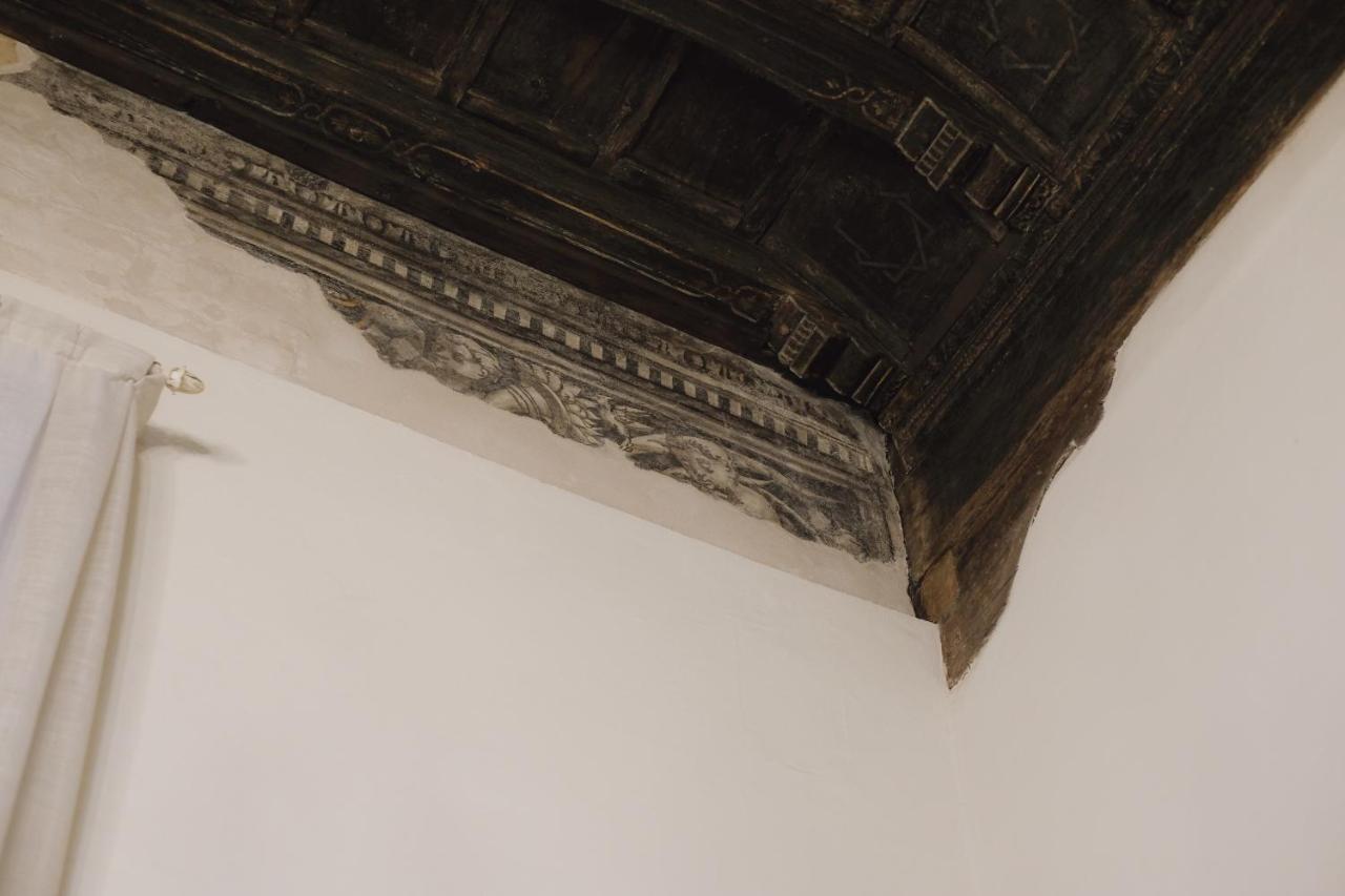 Foresteria Palazzo Guazzoni Zaccaria Cremona Bagian luar foto
