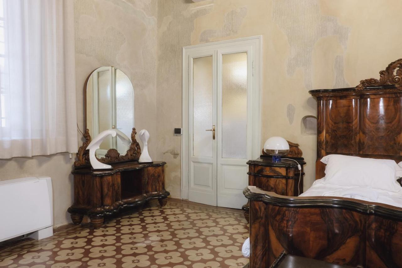 Foresteria Palazzo Guazzoni Zaccaria Cremona Bagian luar foto