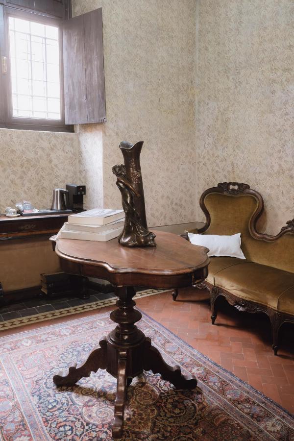 Foresteria Palazzo Guazzoni Zaccaria Cremona Bagian luar foto