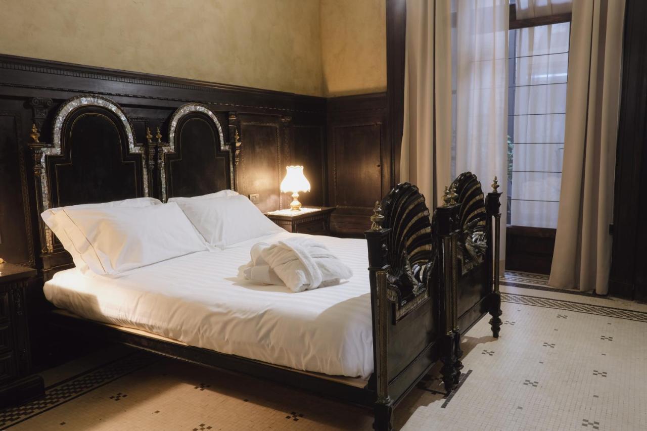Foresteria Palazzo Guazzoni Zaccaria Cremona Bagian luar foto